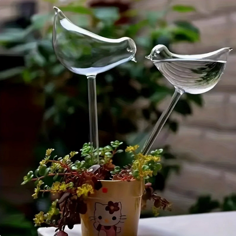 Garden Bird-Shaped Self-Wateri - Self Watering Insert のレビューと価格